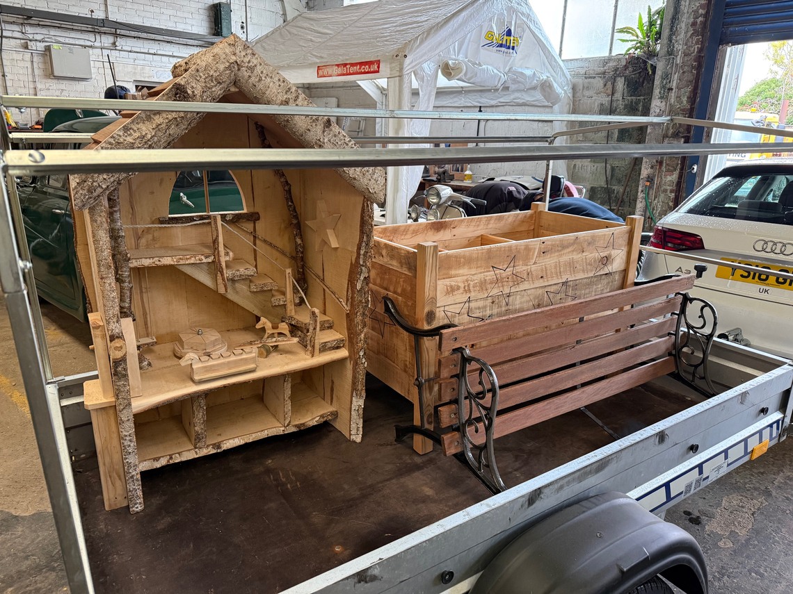 Fairy Hotel delivery